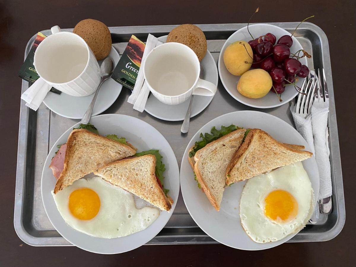 Hotel Leo Palace Tiflis Dış mekan fotoğraf