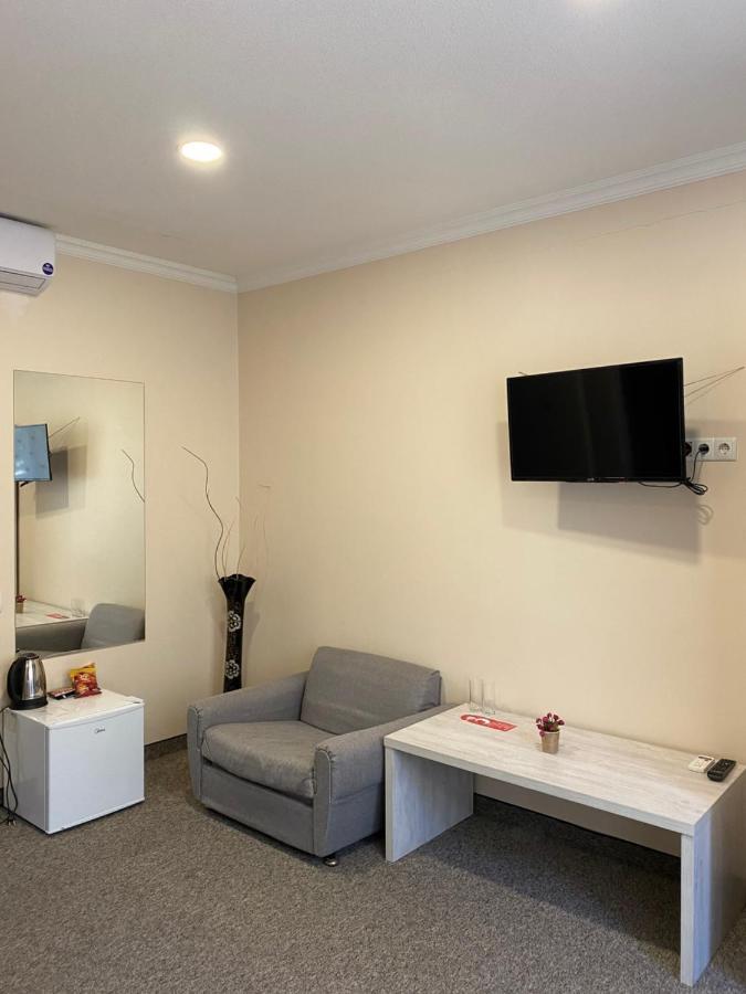 Hotel Leo Palace Tiflis Dış mekan fotoğraf